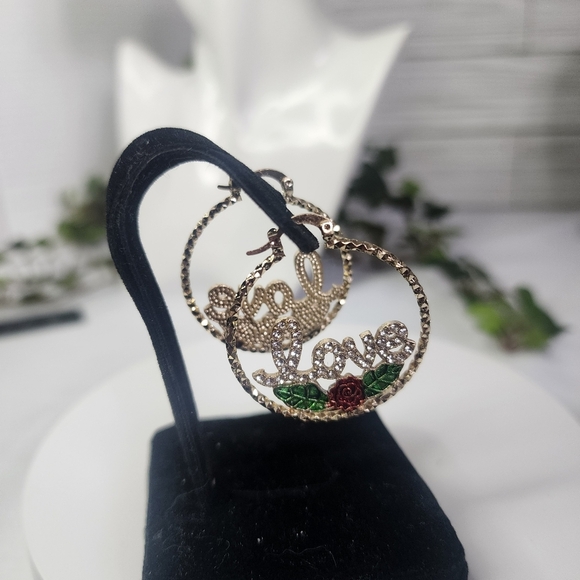 Gold Hoop Earrings LOVE with Red Rose and Leaves New - Picture 7 of 7